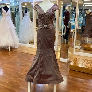 ✔️ mocha special occasion dress or mother’s gown with faux diamond buckle